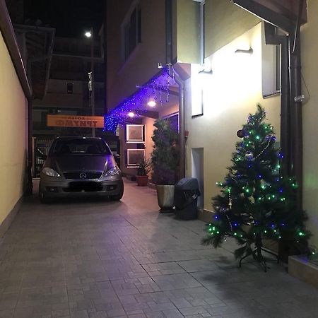 Hotel Triumph Nova Zagora Extérieur photo