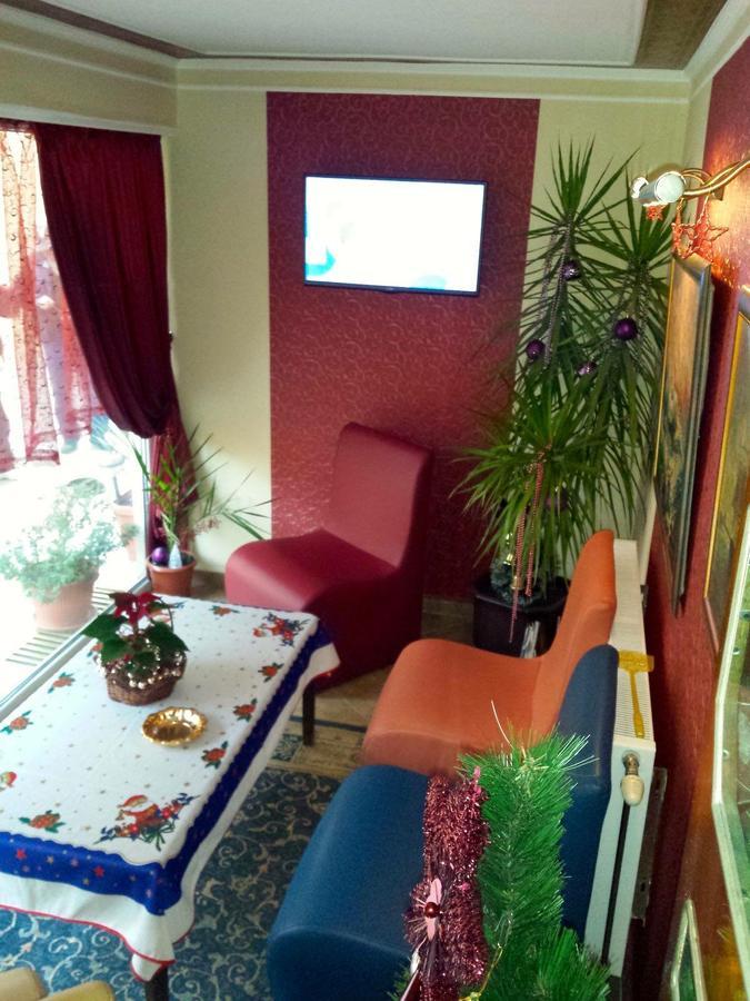 Hotel Triumph Nova Zagora Extérieur photo
