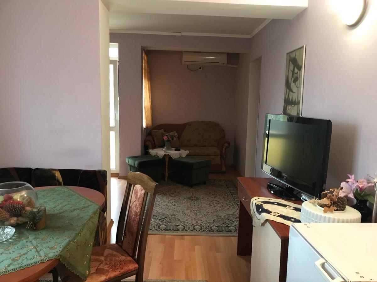 Hotel Triumph Nova Zagora Extérieur photo
